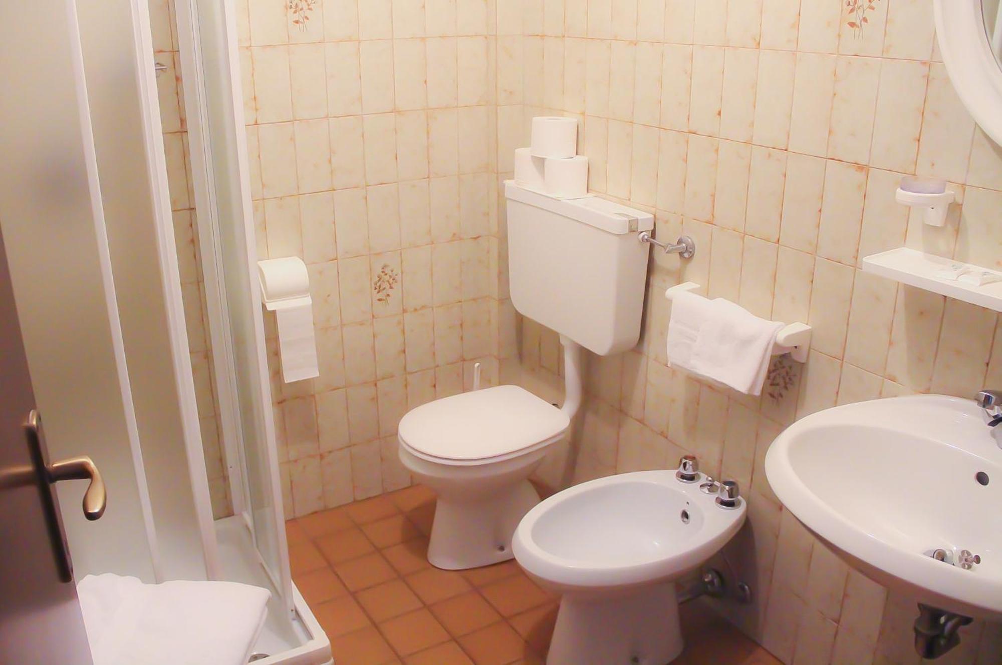Hotel Dolomiti Левико Терме Екстериор снимка